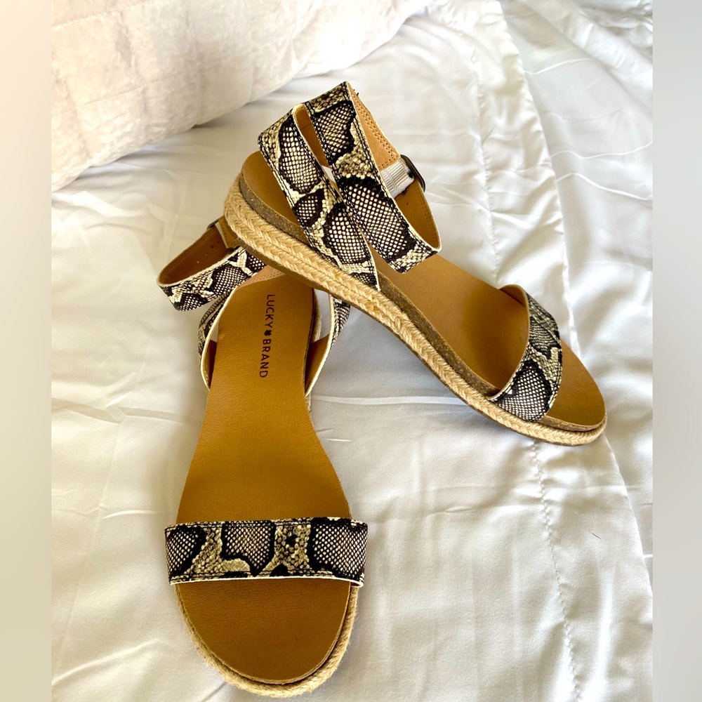 Lucky Brand Garston Sandal, Leather Snake Skin, Espadrille size 8